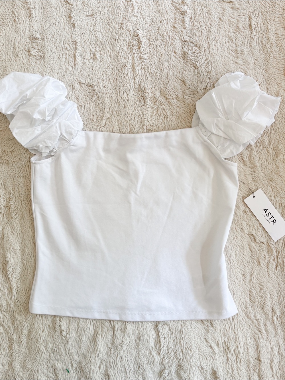 ASTR The Label Hoda Top Small White Puff Sleeve Square Neck NWT